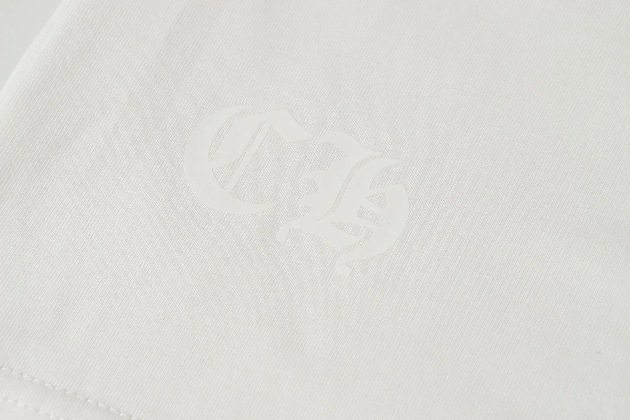 P160 -Chrome Hearts/Chrome Hearts 23ss color cross✝️Sanskrit letter printed short-sleeved T-shirt -High weight, high density and high quality. The wool is soft, delicate and skin-friendly. It feels soft and silky. It has excellent warmth and skin-friendly properties.